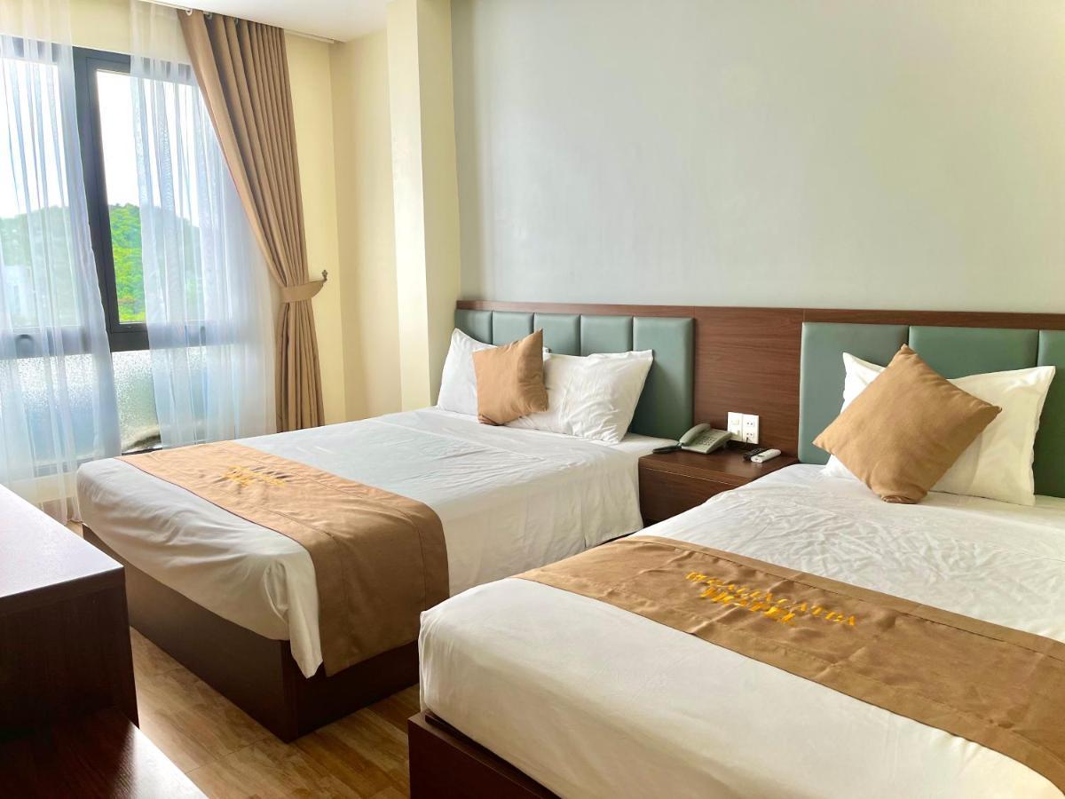 Bed & Breakfast Cat Ba Rosalia Dong Khe Sau