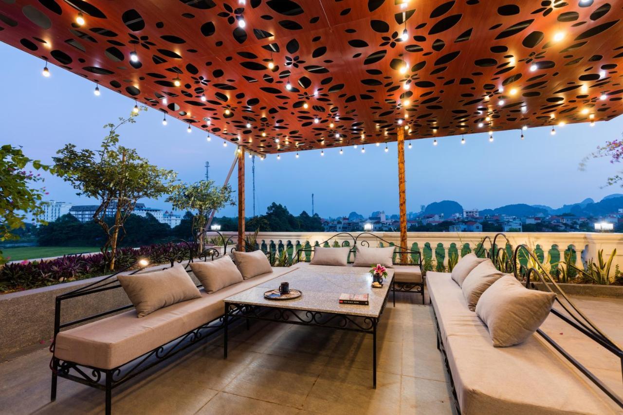 Liberty Hall Tam Coc & Hotel 3*
