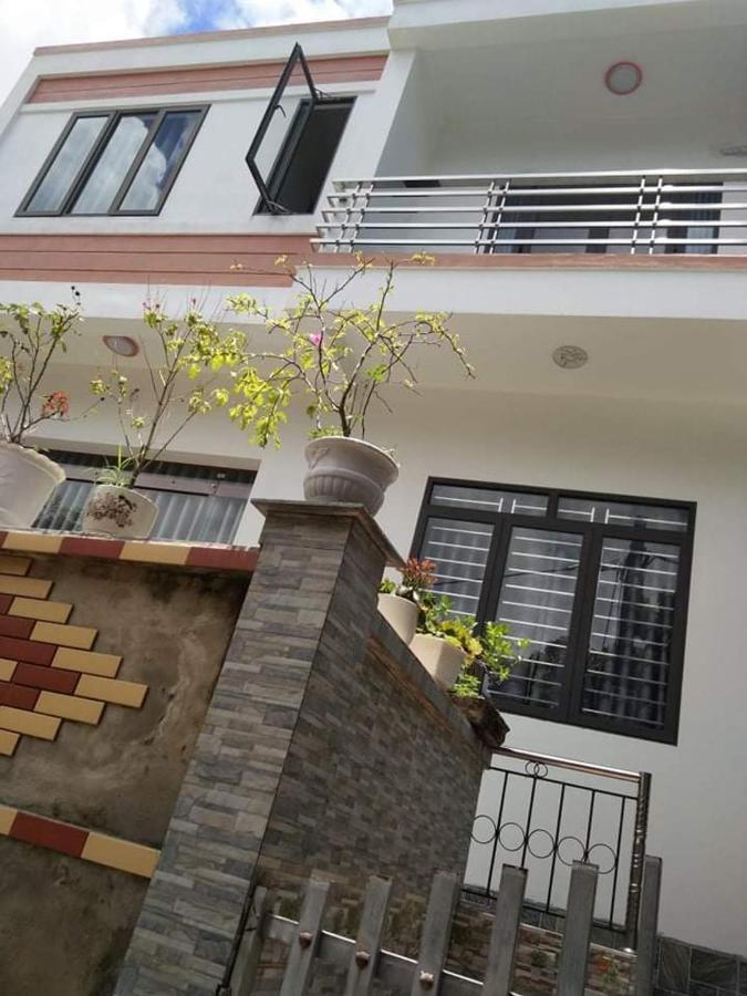 Rustic - Phong Nghi Gia Re Homestay