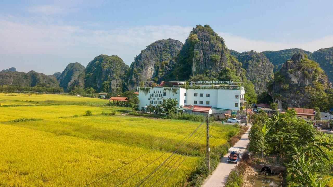 Liberty Hall Tam Coc & 3*