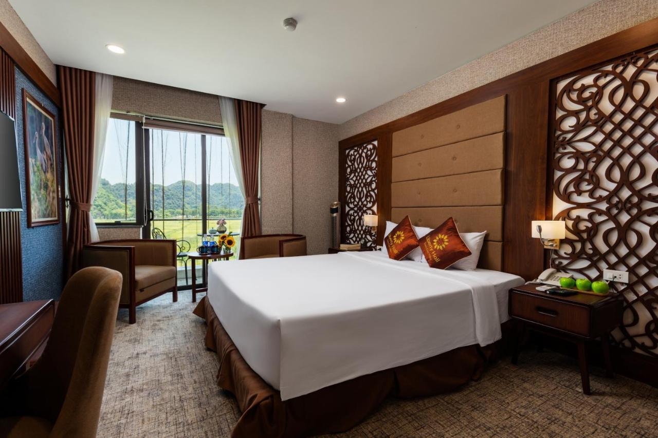 Liberty Hall Tam Coc & Hotel