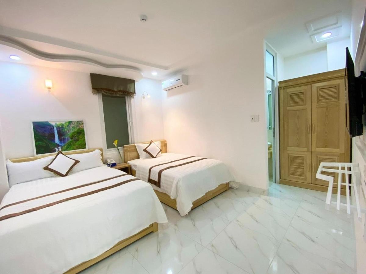 Caroline Hotel