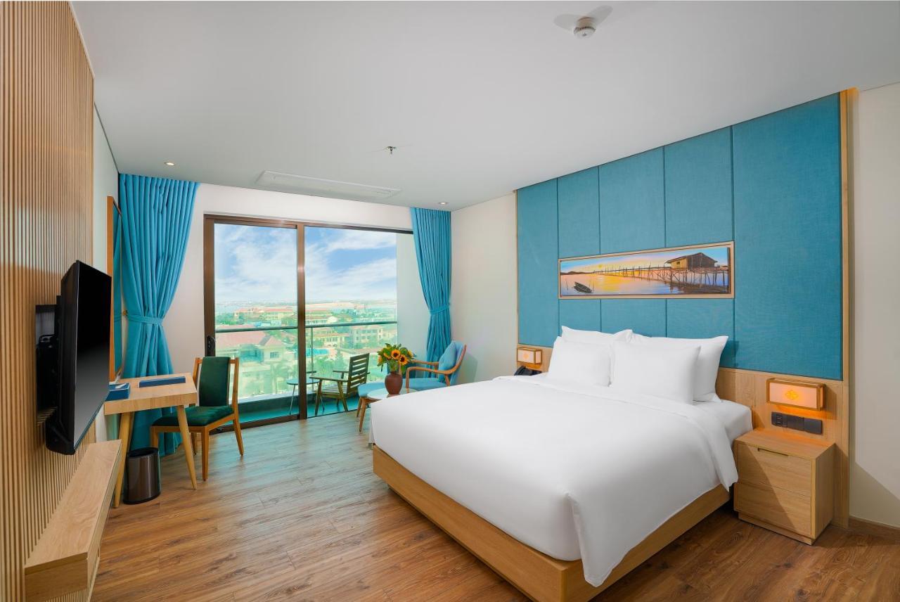 Sala Grand Tuyhoa Khách sạn 5*