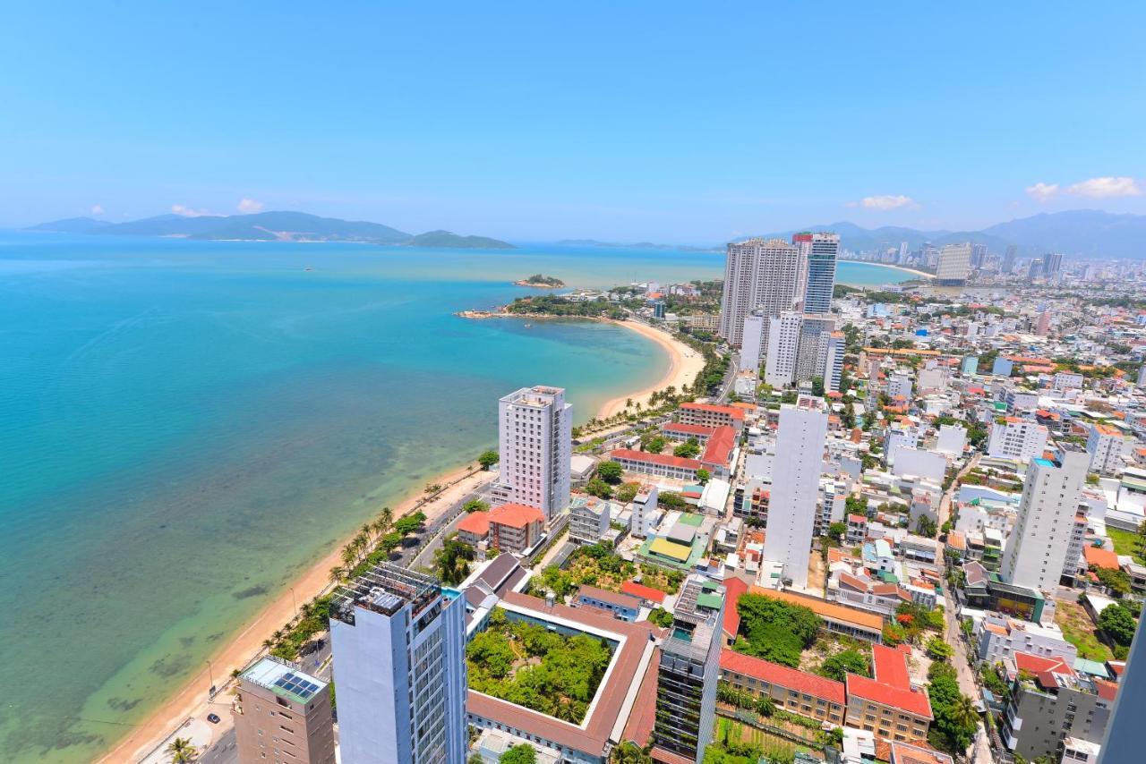 S Lux Scenia Bay Apartment