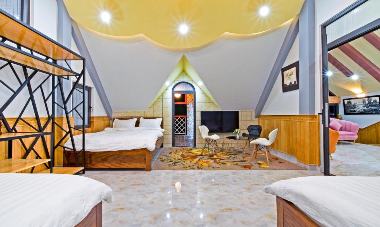 Vuong Bao Bed & Breakfast *