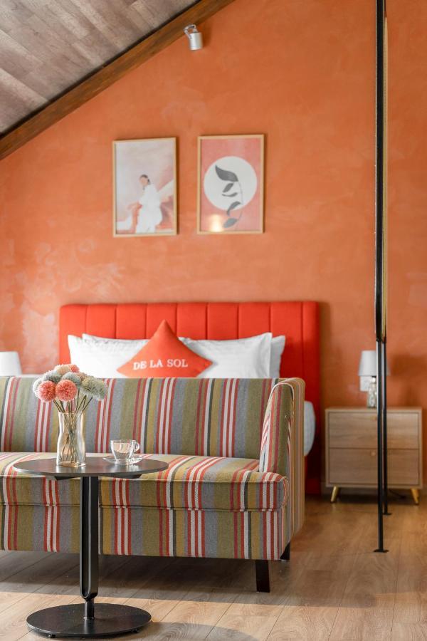 Hotel De La Sol 3*