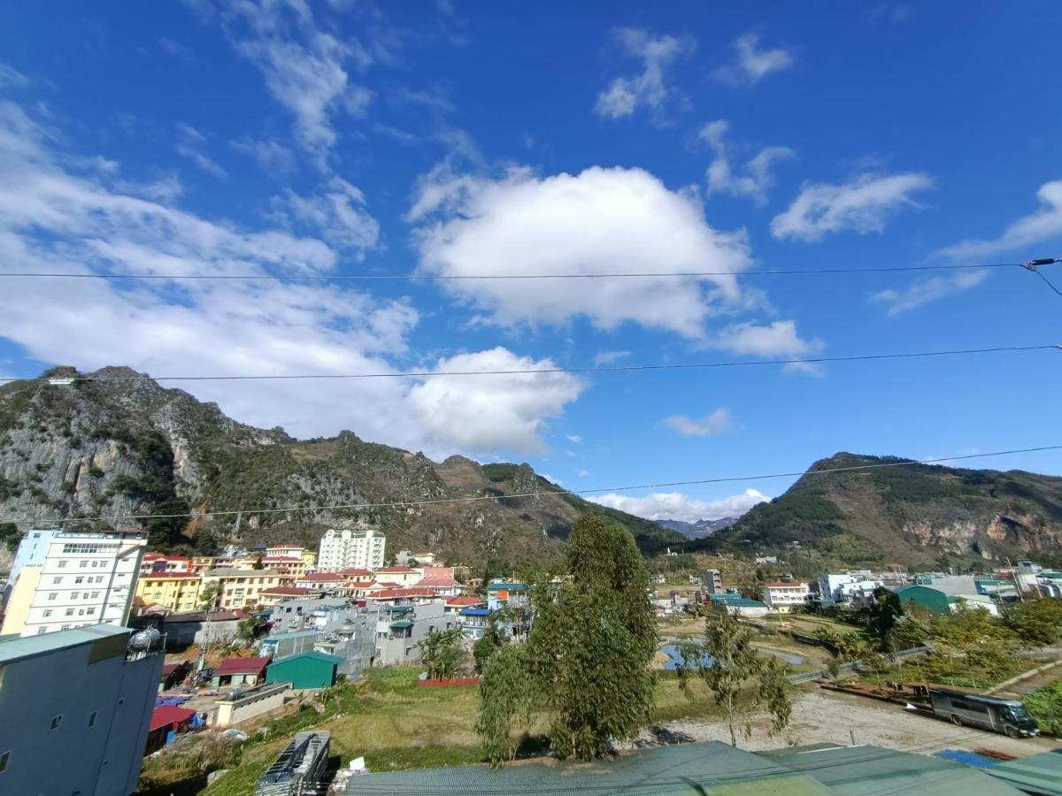 Nha Nghi Quang Trung * Dong Van (Ha Giang)