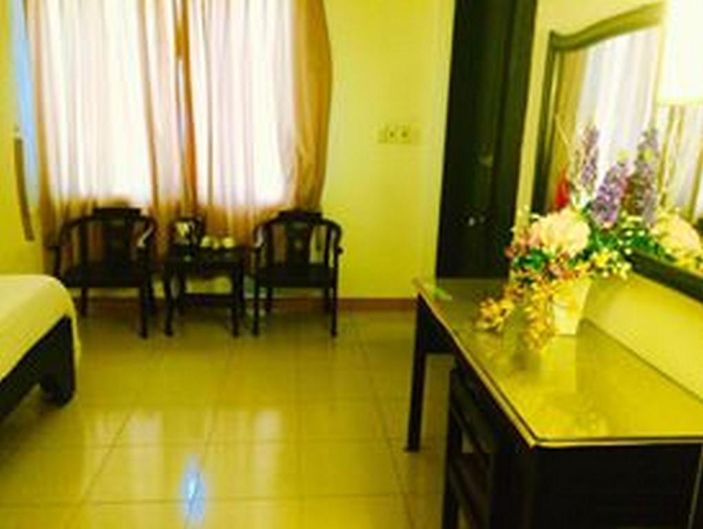 Ruby Bistro Hotel