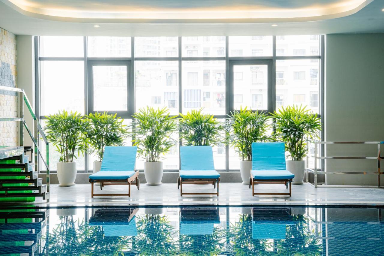 Grand Phoenix Hotel 5*