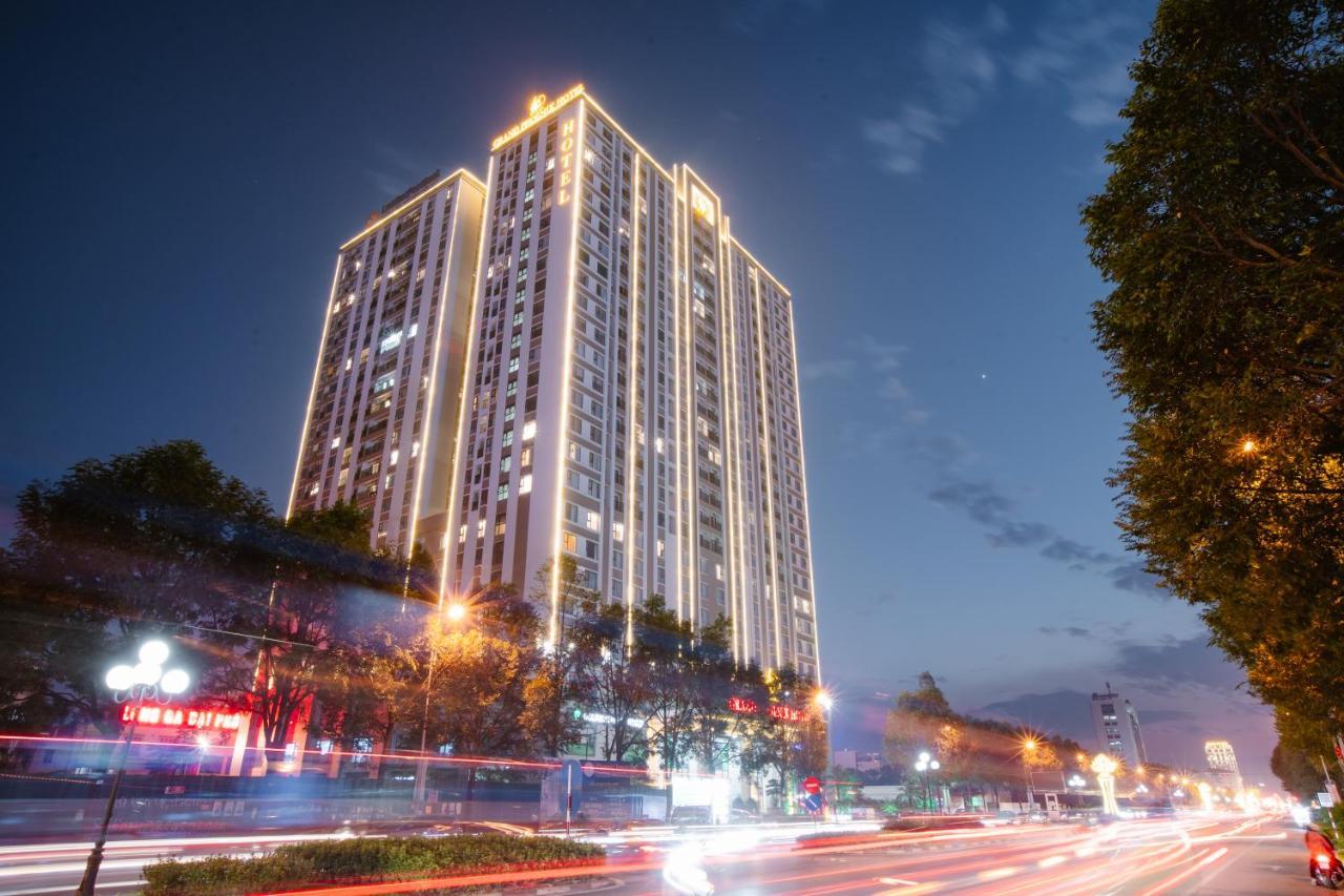 Grand Phoenix Hotel