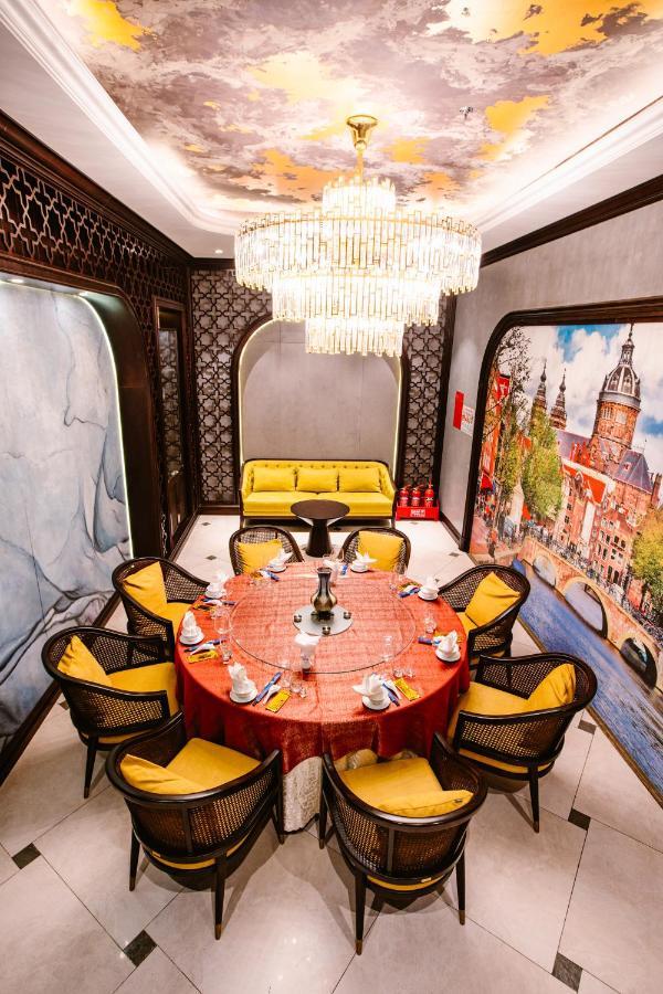 Grand Phoenix Hotel 5*