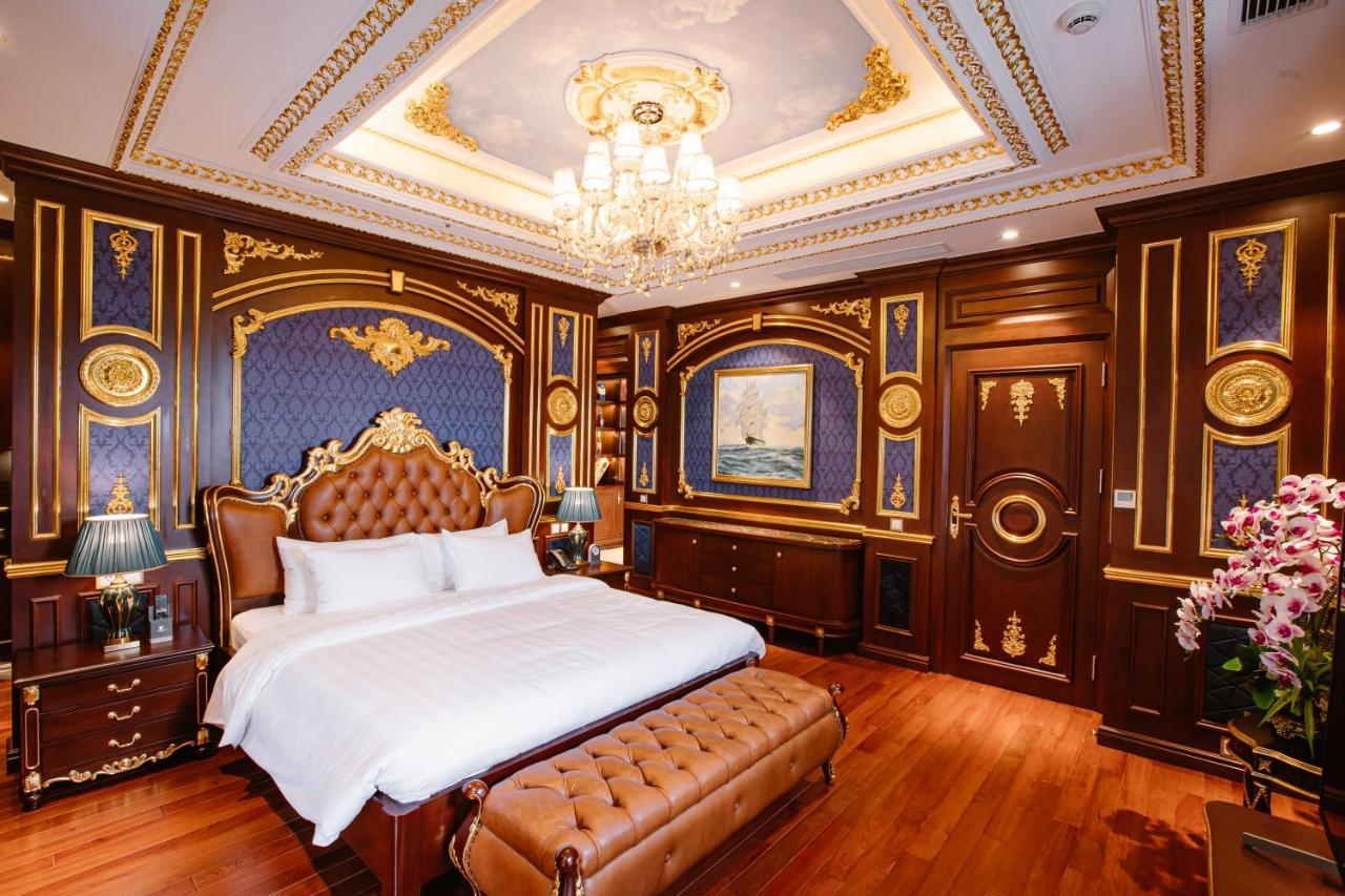 Grand Phoenix Hotel 5*