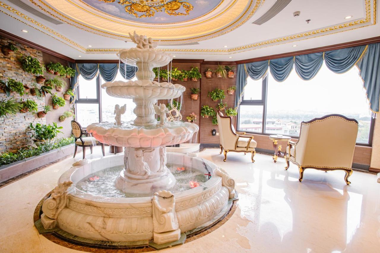 Grand Phoenix Hotel 5*