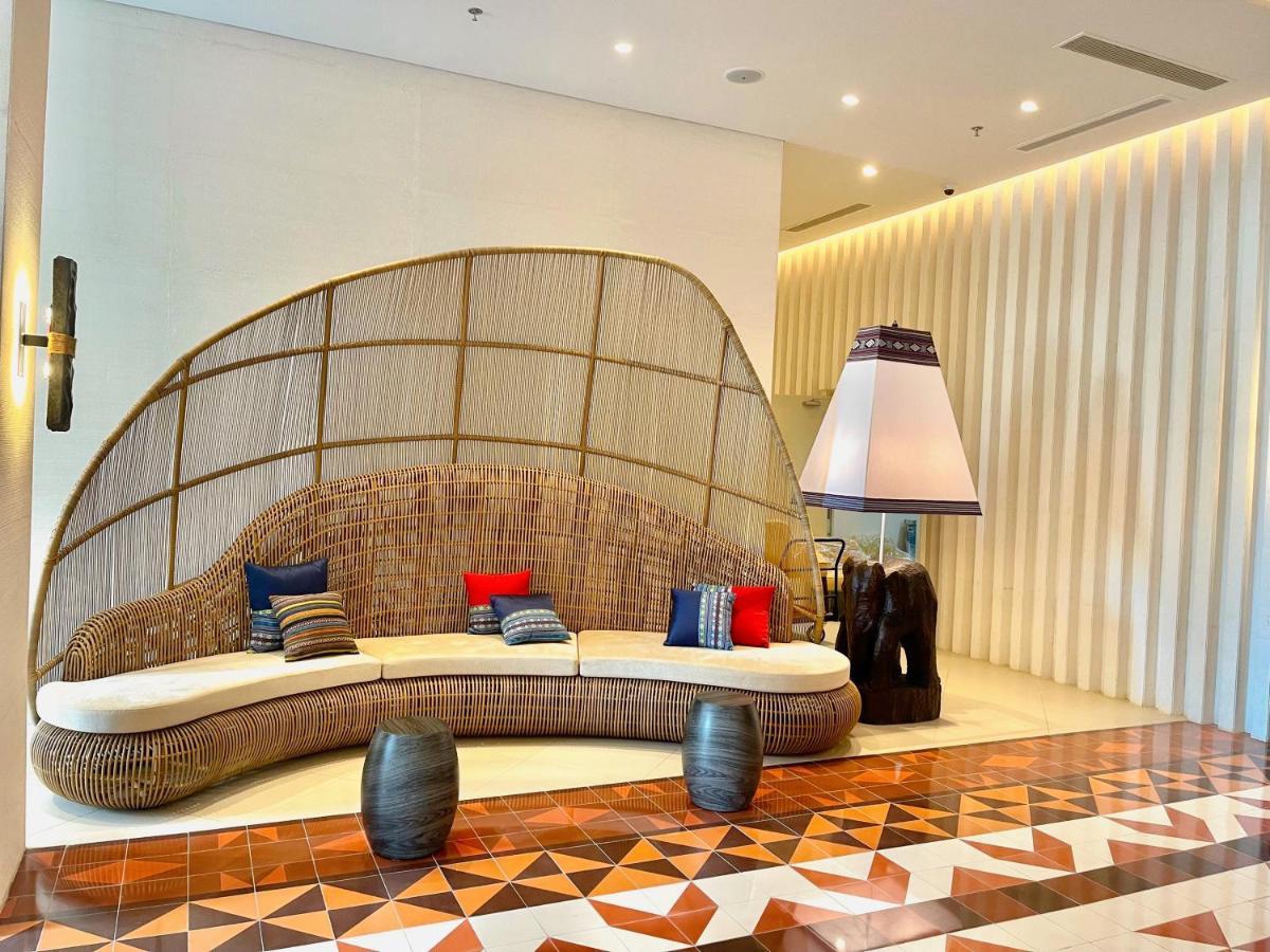 White House Condotel Phú Yên Khách sạn hẻo lánh Tuy Hoà