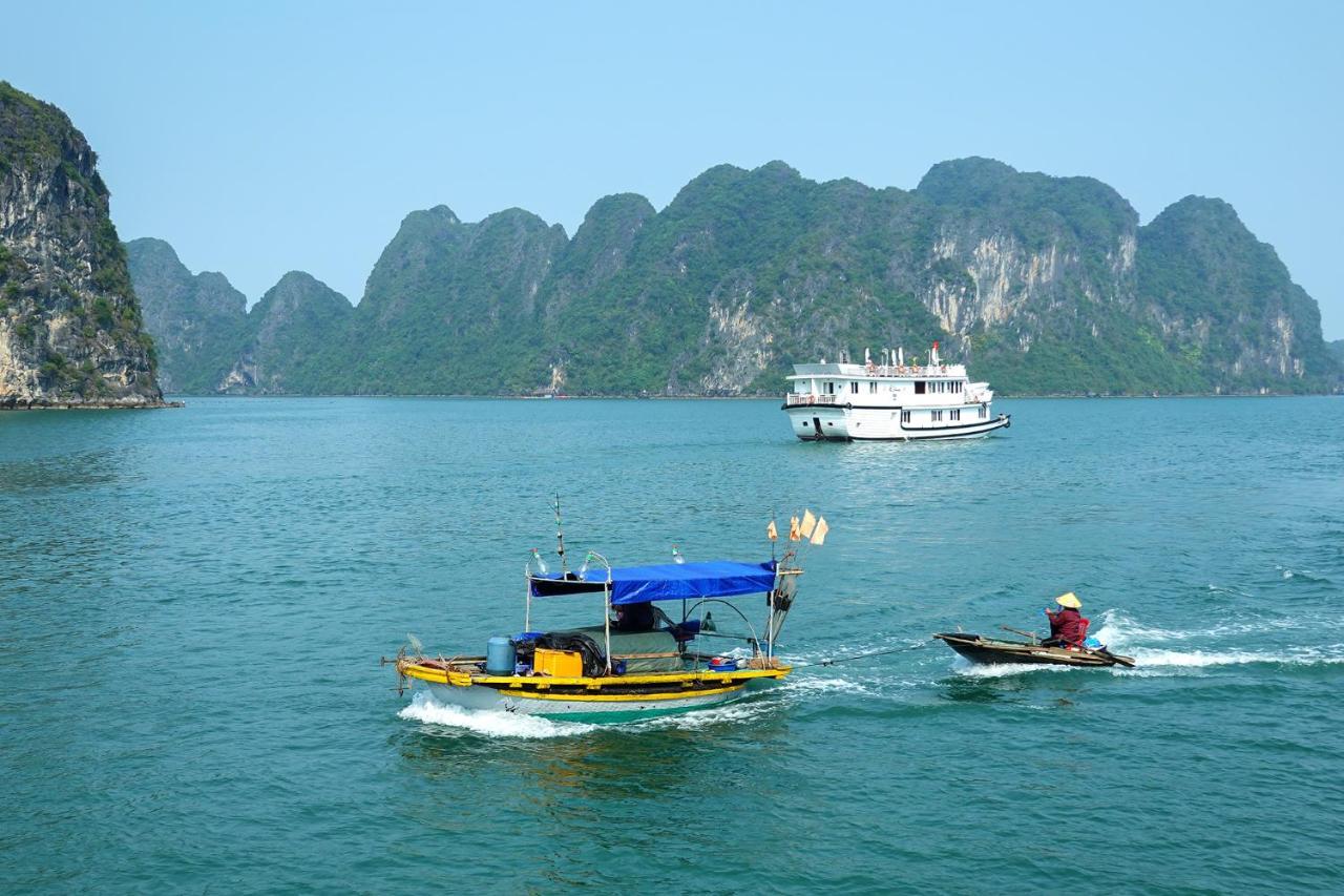  Du Thuyền Fantasea