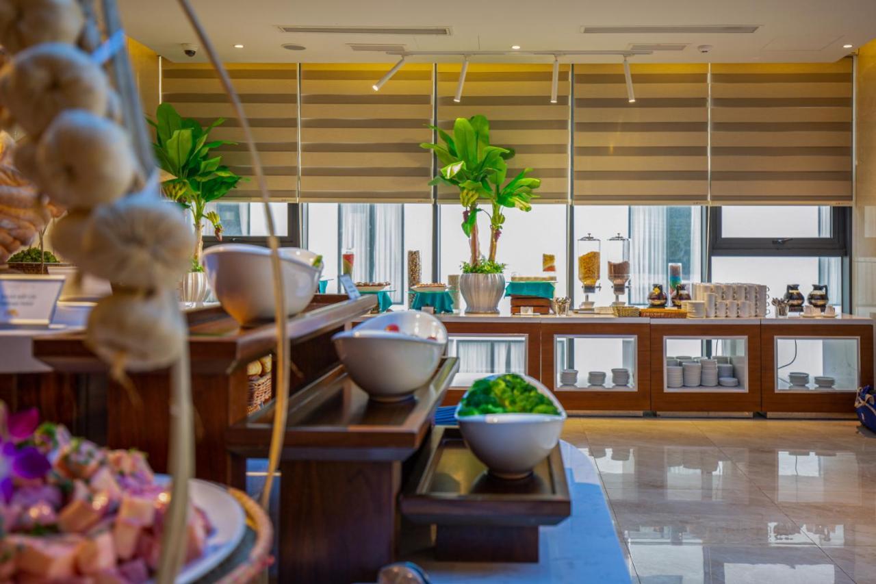 Maximilan Hotel 4*