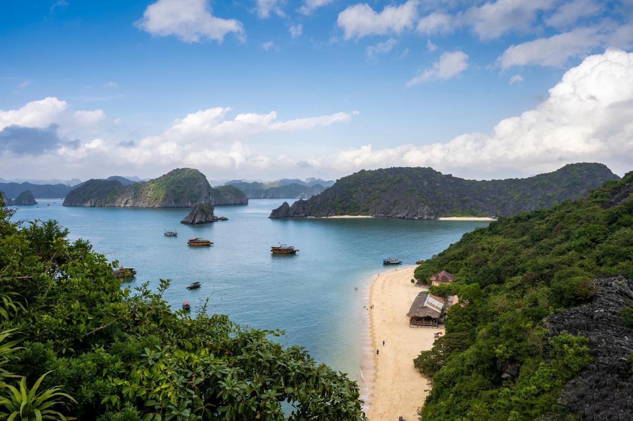  Du Thuyền Fantasea 2*