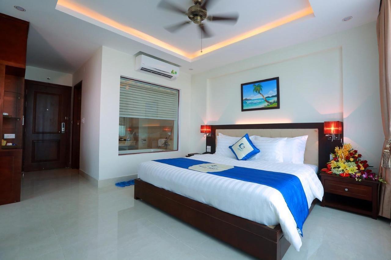 Hotel Blue Wave
