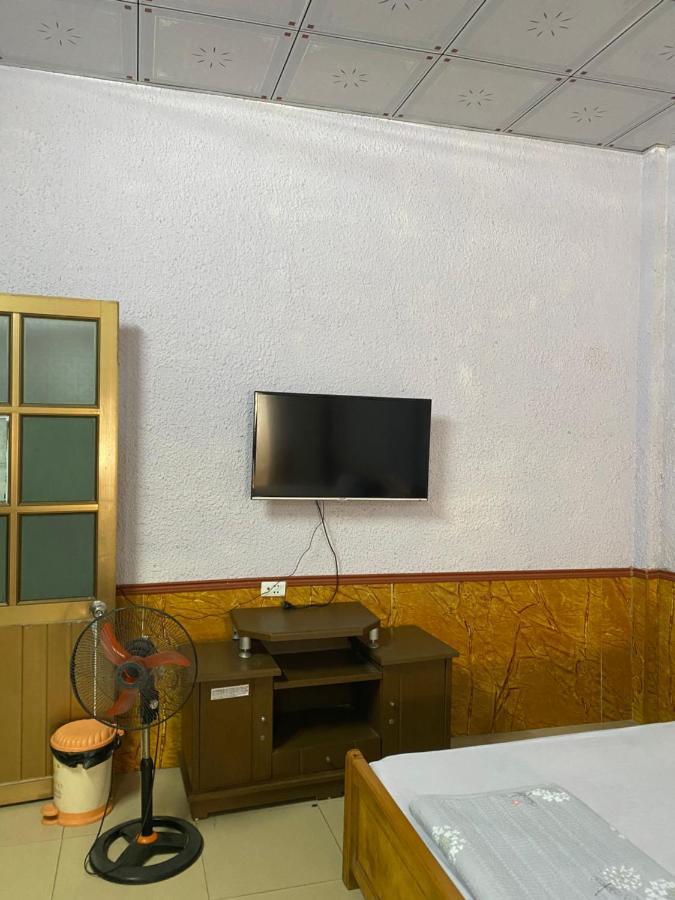 Nha Nghi Famy Love hotel