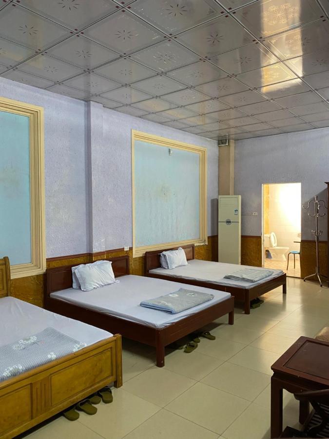 Nha Nghi Famy Love hotel *