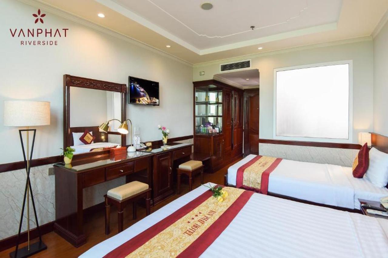 Phat Riverside Hotel