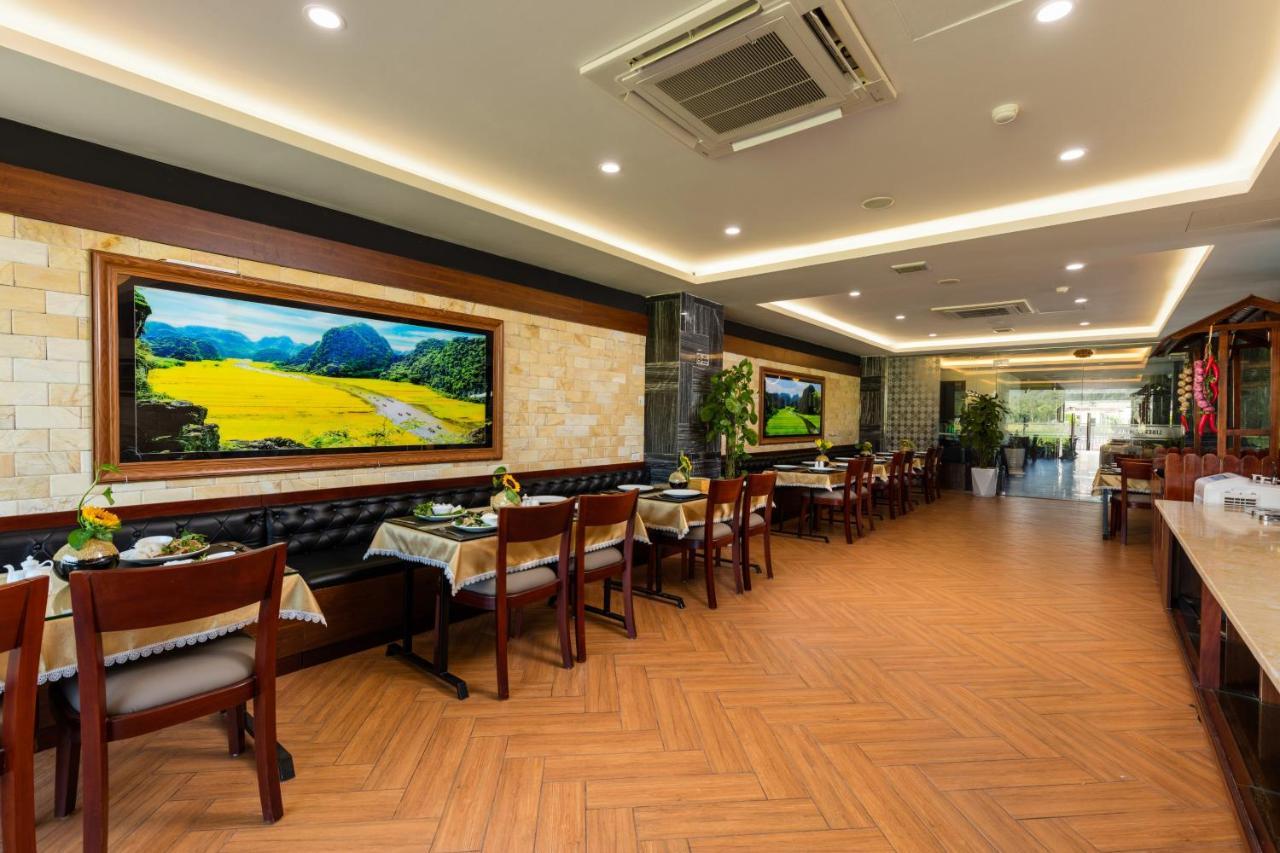 Liberty Hall Tam Coc & 3*
