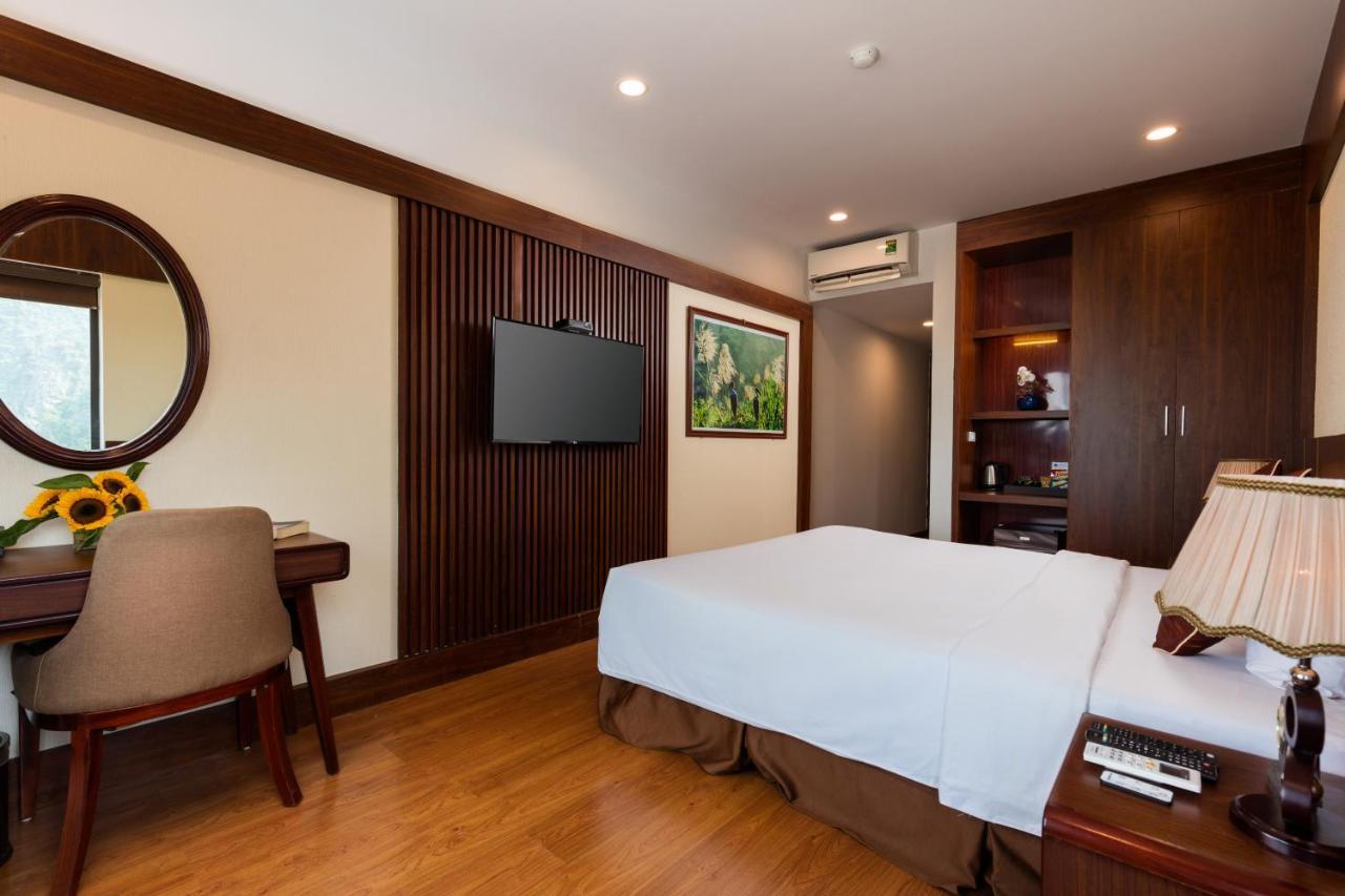 Liberty Hall Tam Coc &