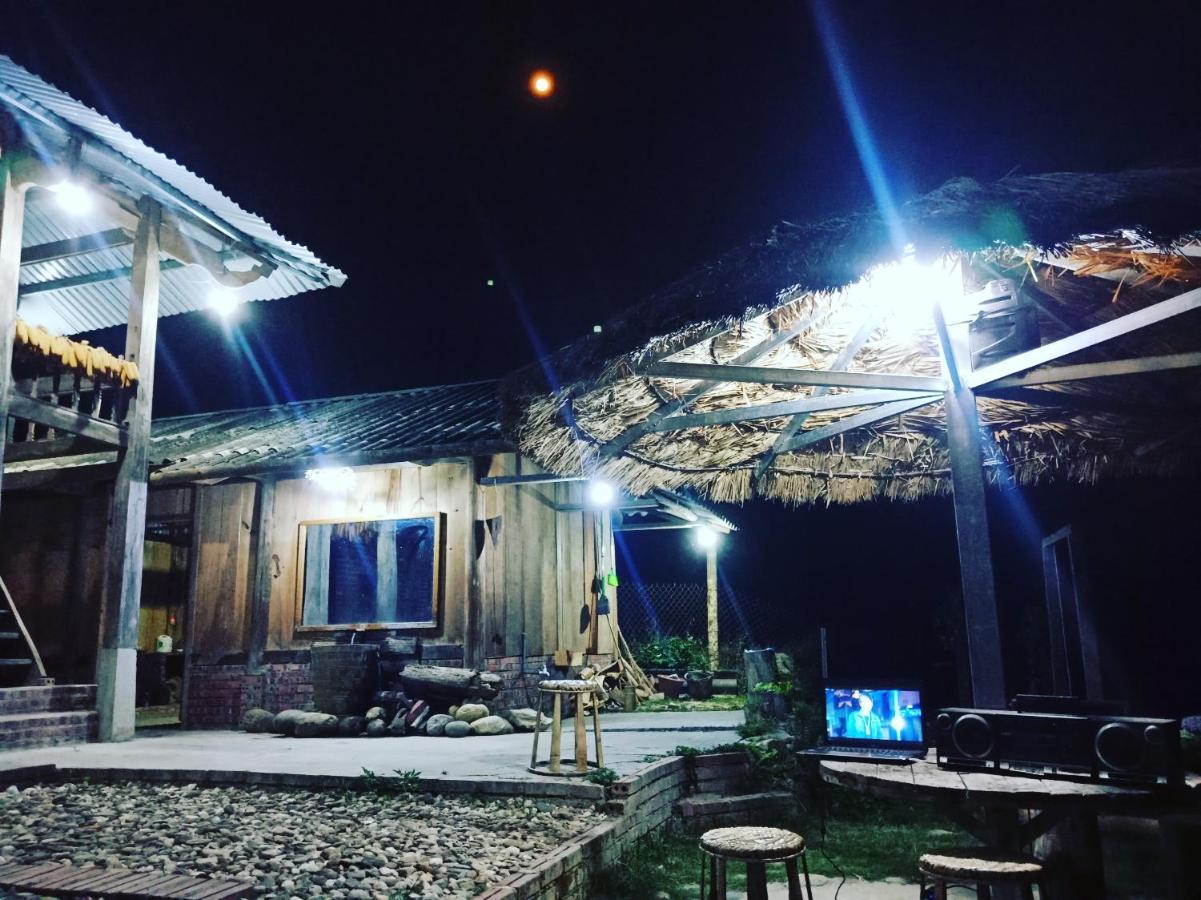 Big View Homestay, Tour & Vegetarian * Mu Cang Chai