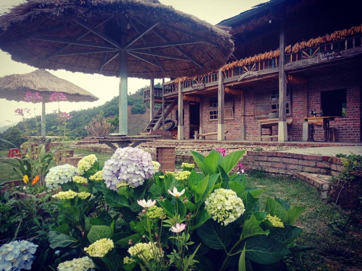 Big View Homestay, Tour & Vegetarian * Mu Cang Chai