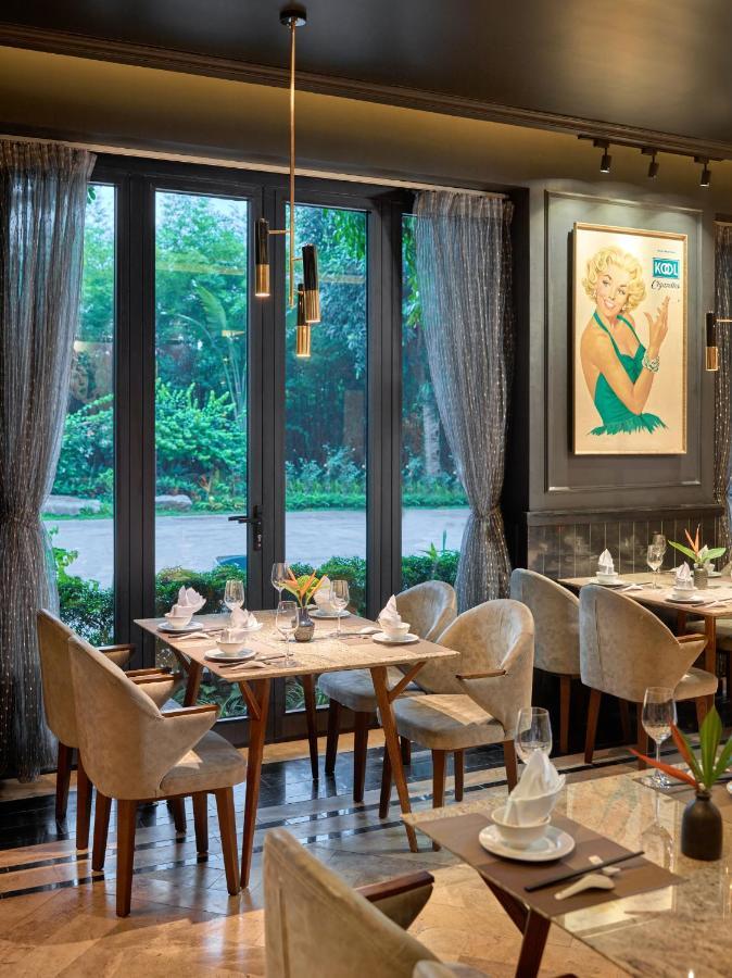 Ravatel Luxury Hotel 4*