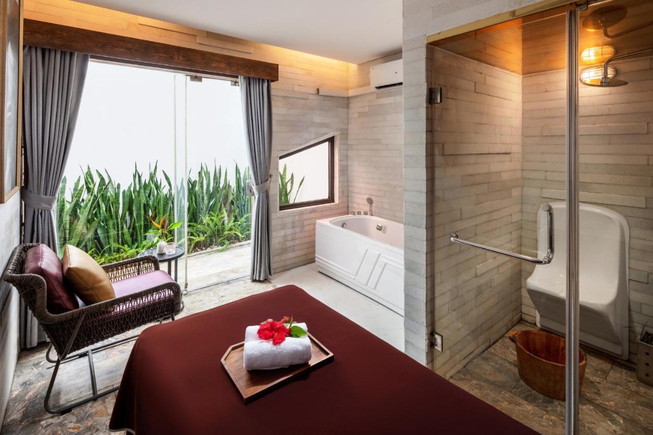 Hotel Ravatel Luxury 4*