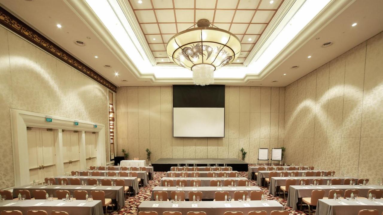 By Ihg