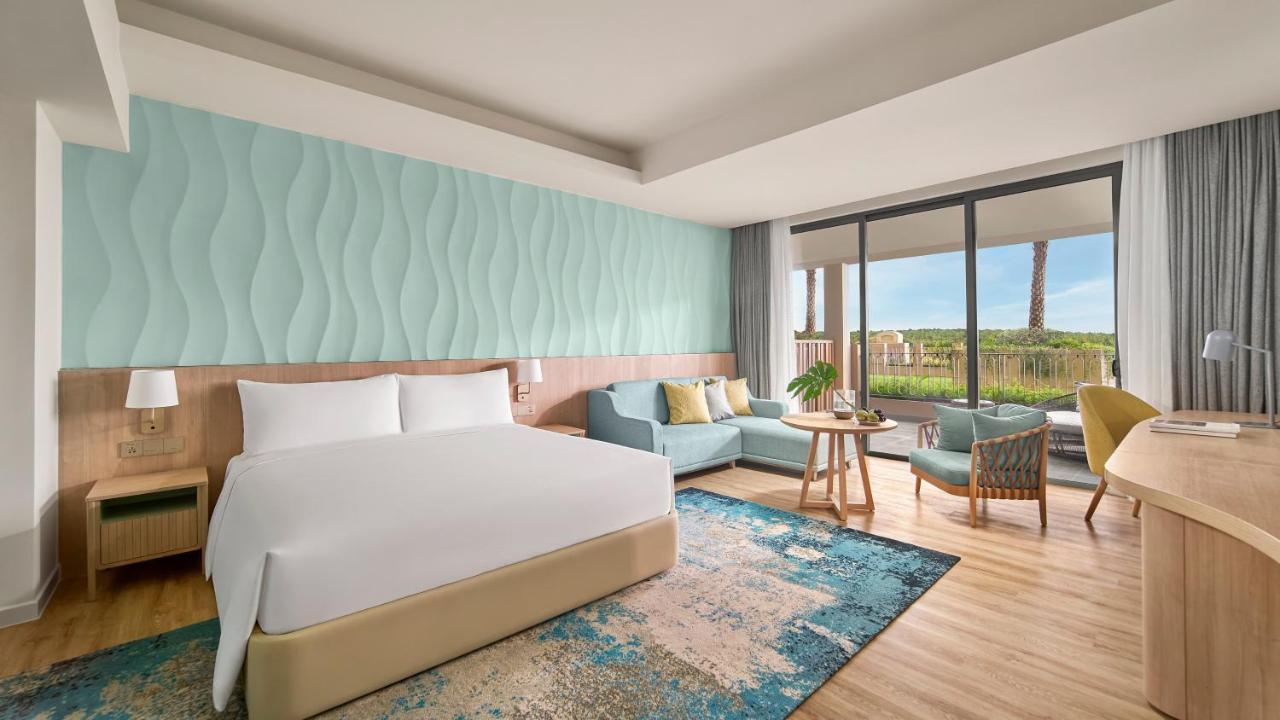 By Ihg