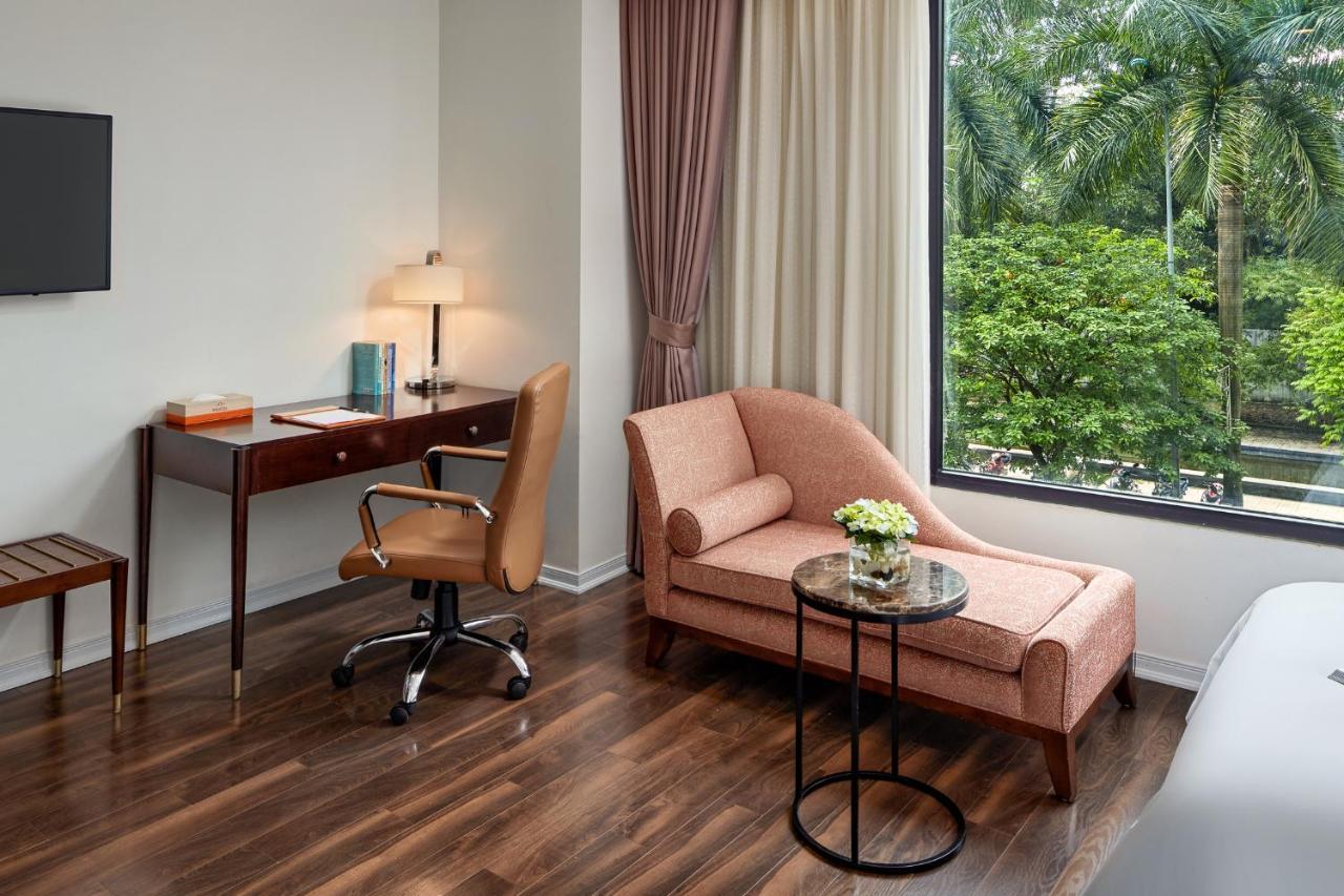 Khách sạn Ravatel 3*