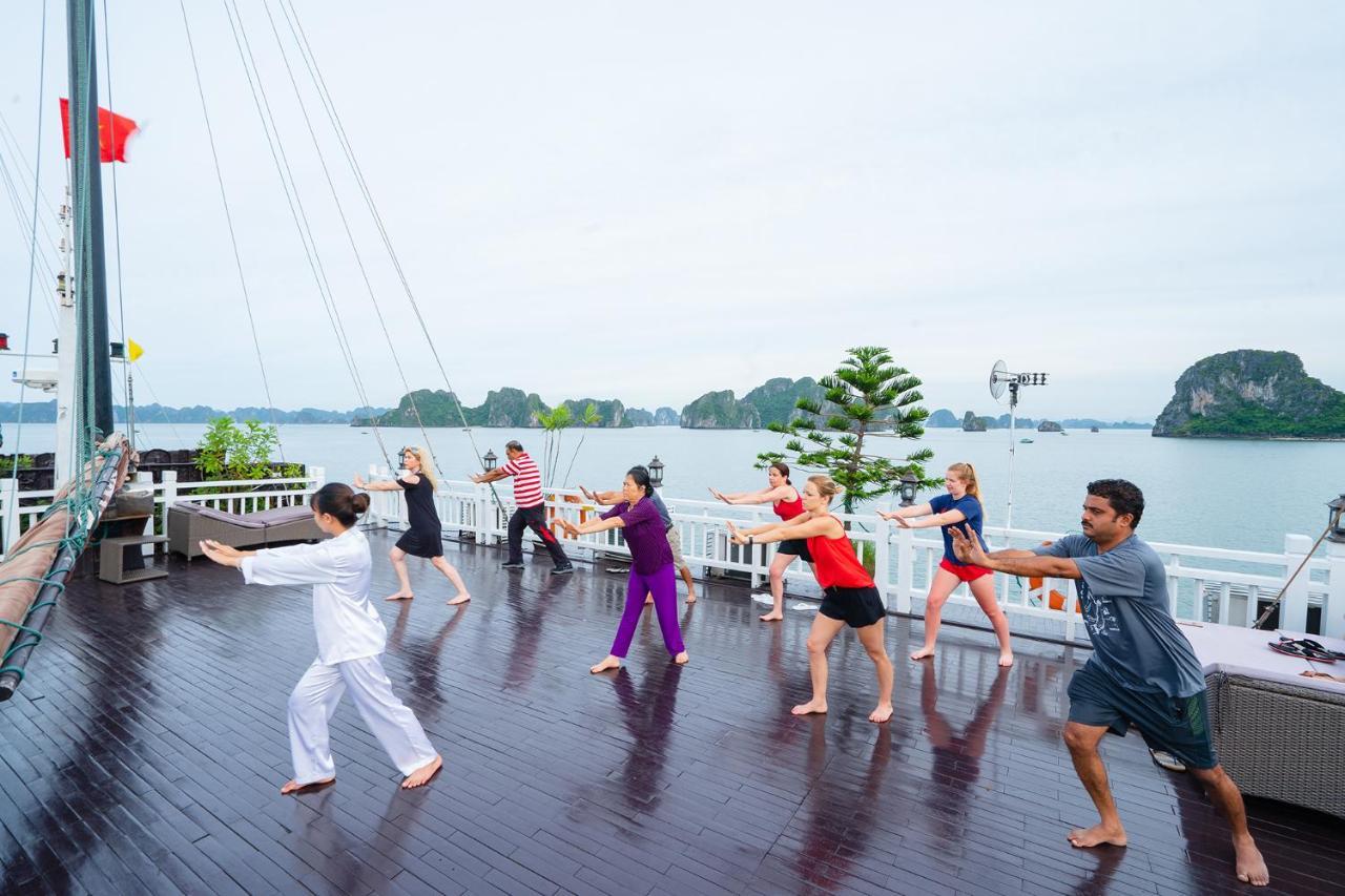  Victory Star Cruise Ha Long