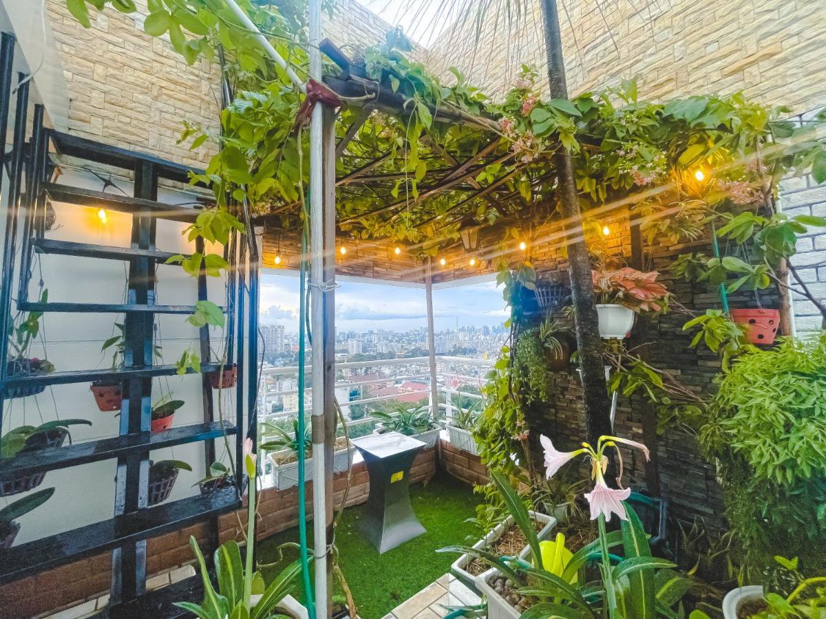Apartment White Penthouse-rooftop Pool Private -central Ho Chi Minh City