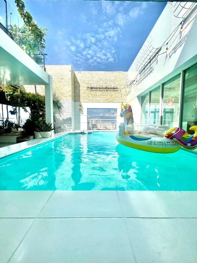 Apartment White Penthouse-rooftop Pool Private -central