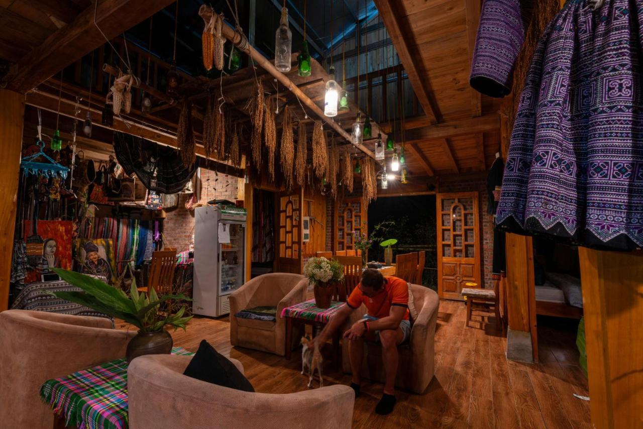 Hmong House Homestay Sa Pa