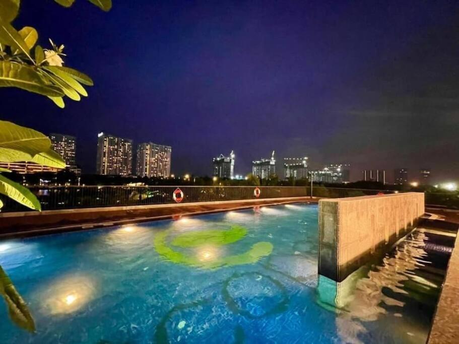 Thoc Ecopark Blue Home-1 Bed Cong Luan