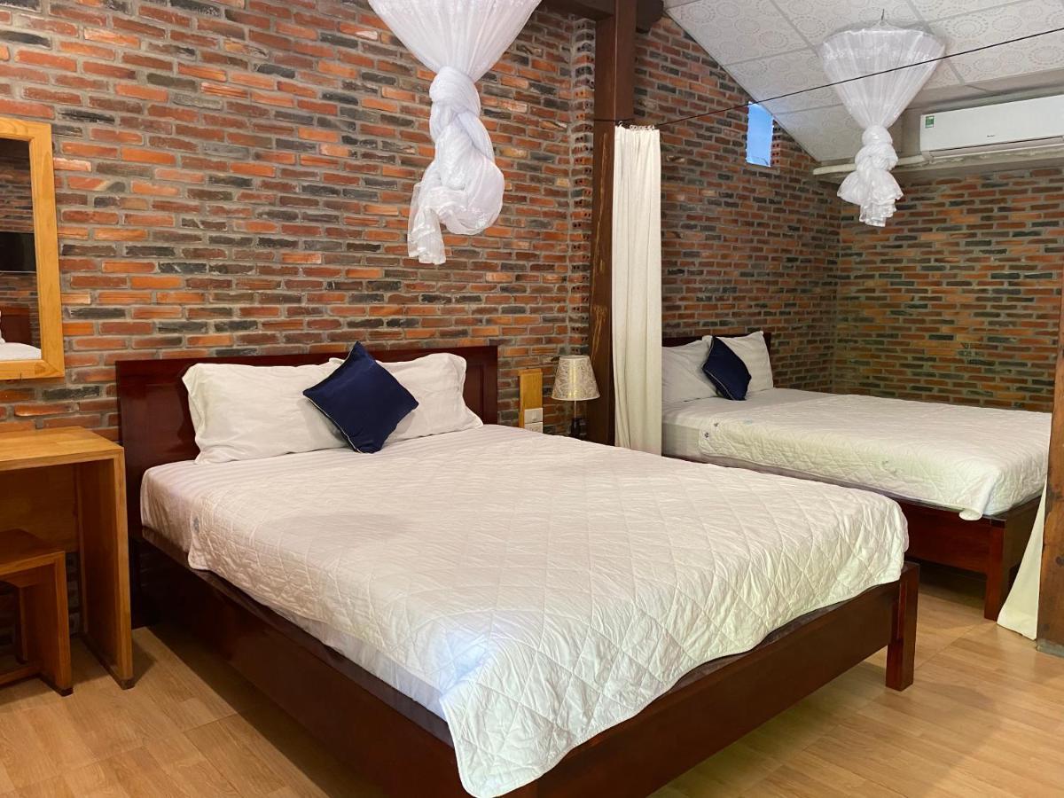 MAY Bungalow Hotel 2*