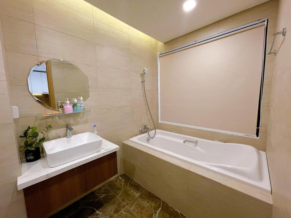 Flc Sea Tower Th Aparthotel