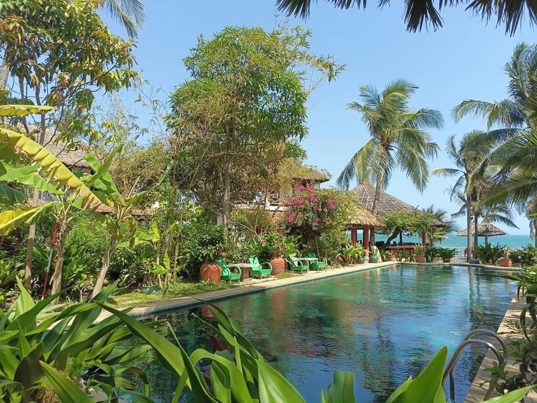 Full Moon Resort 2*