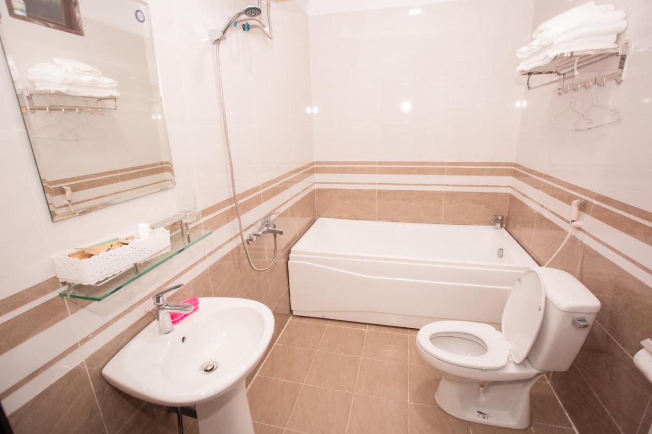 Amazing Hotel, Truong Phap, Quang Phu, *