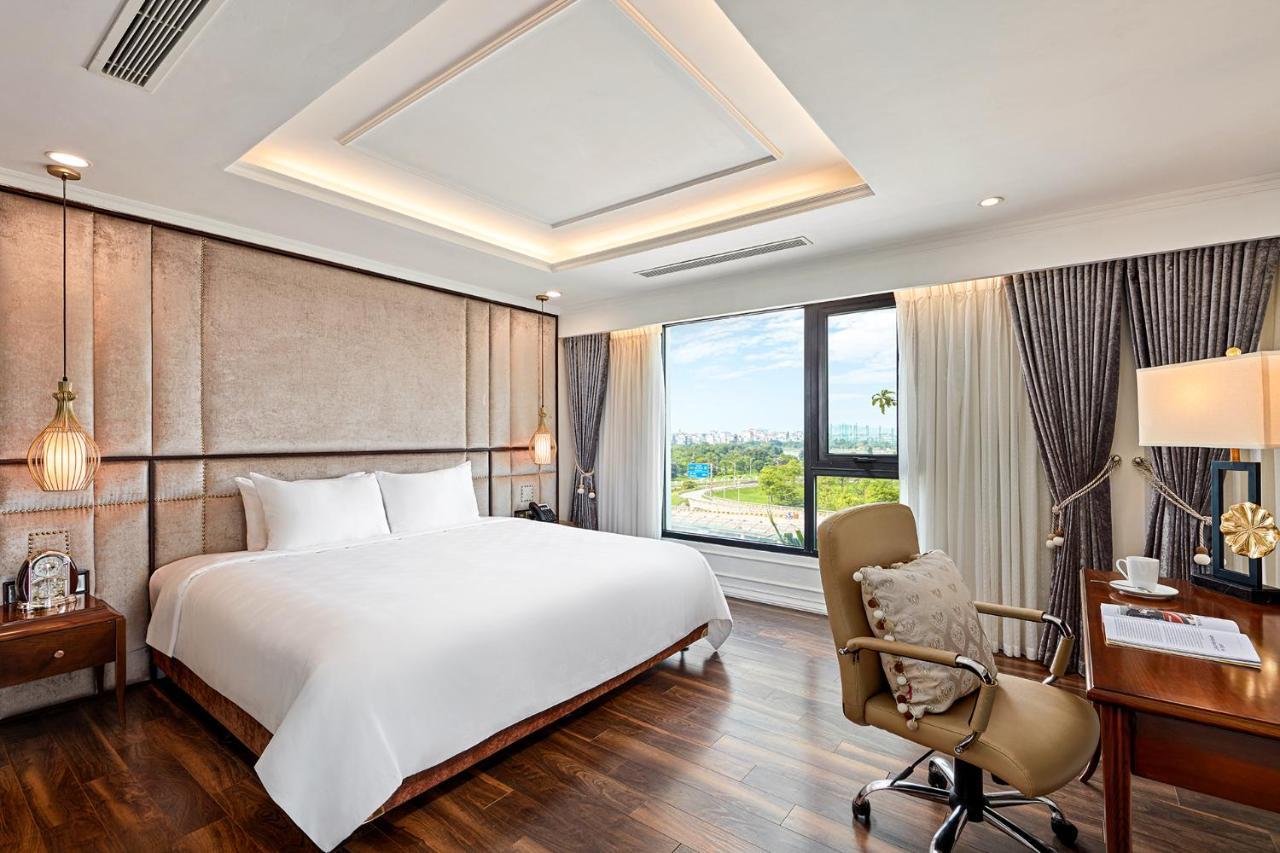Hotel Ravatel Luxury 4*
