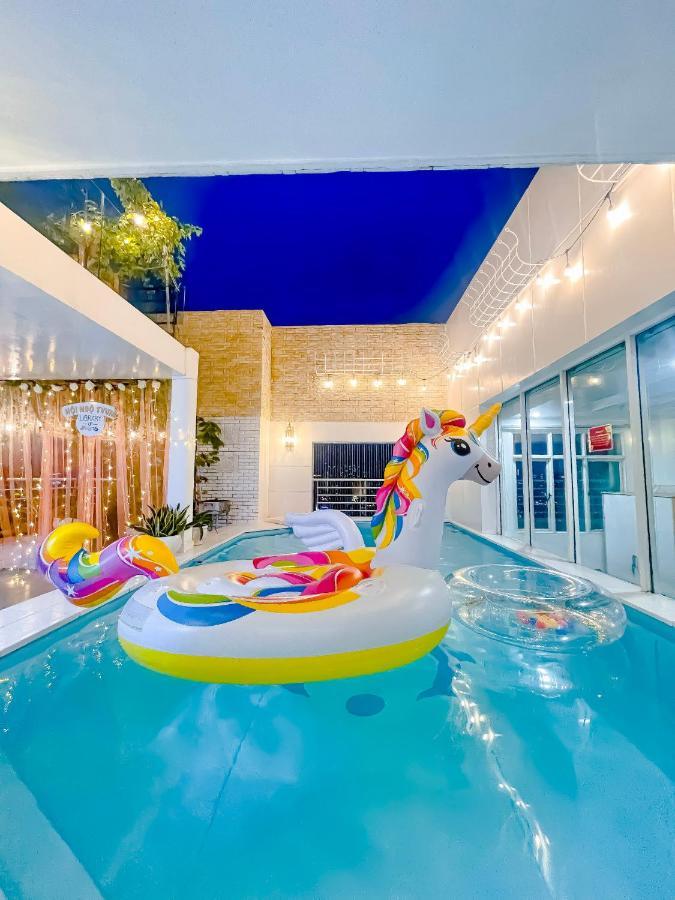 White Penthouse-rooftop Pool Private -central Apartment
