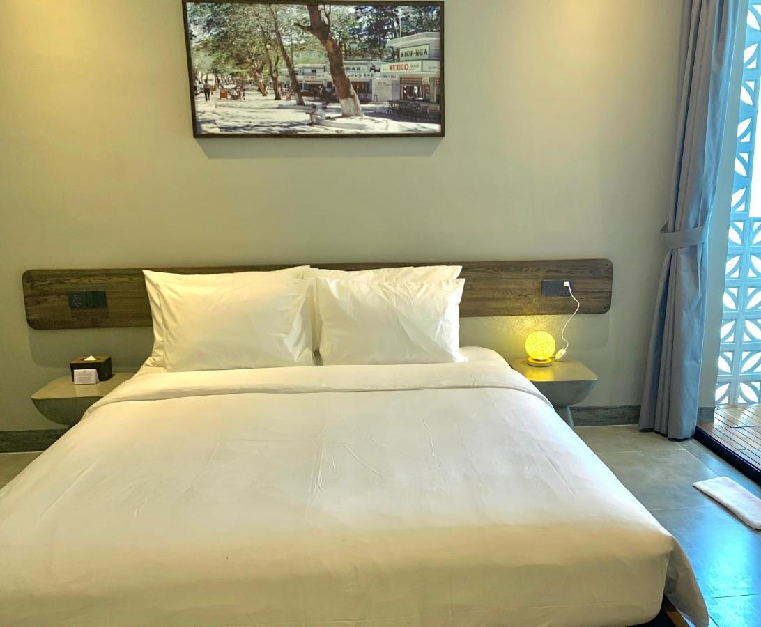 The Mystery Con Dao Hotel Chi Khu Co Ong