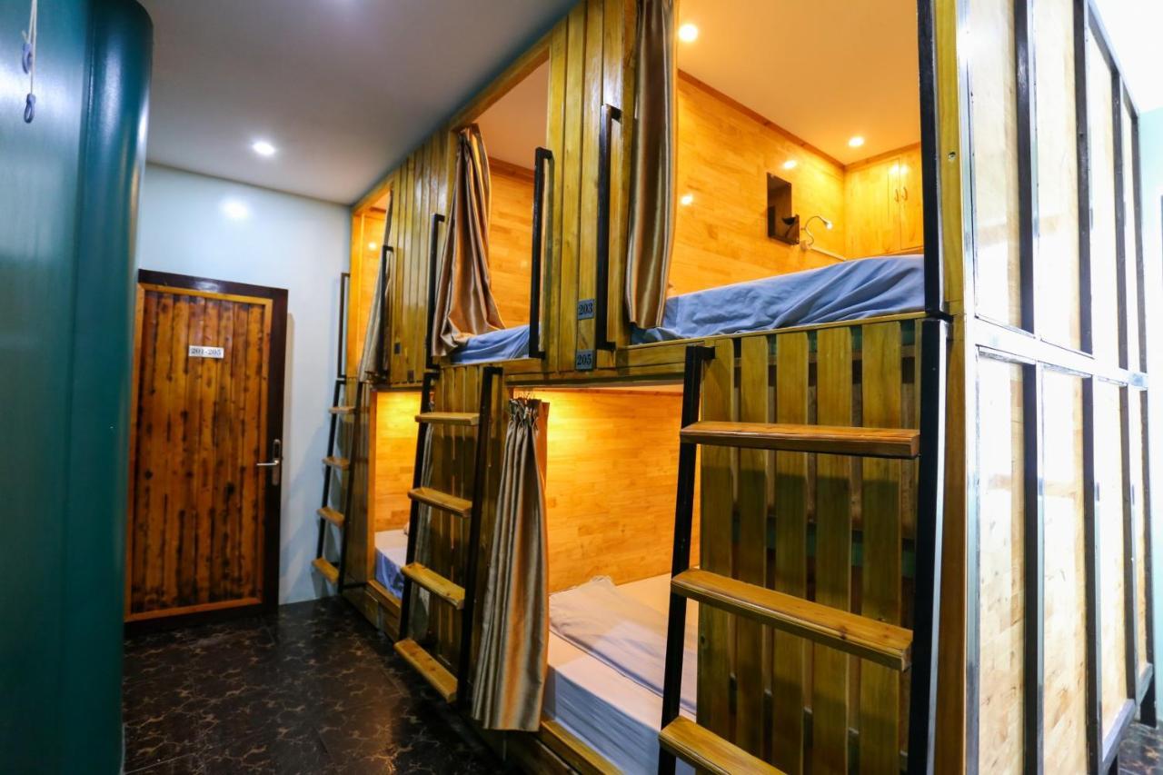 Hostel Catba Pod - Restaurant And Rooftop Bar