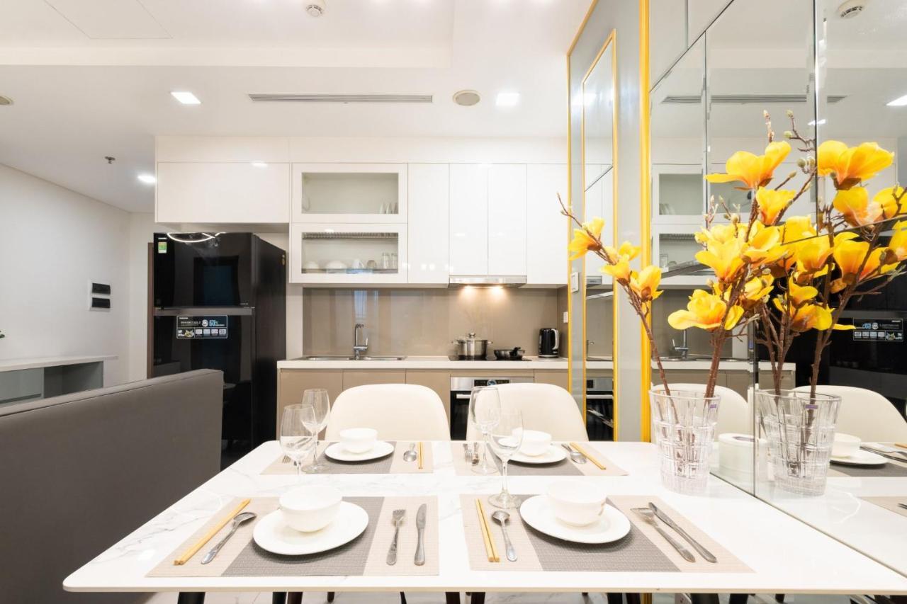 The Landmark 81 Luxury 1234pn Apartment *