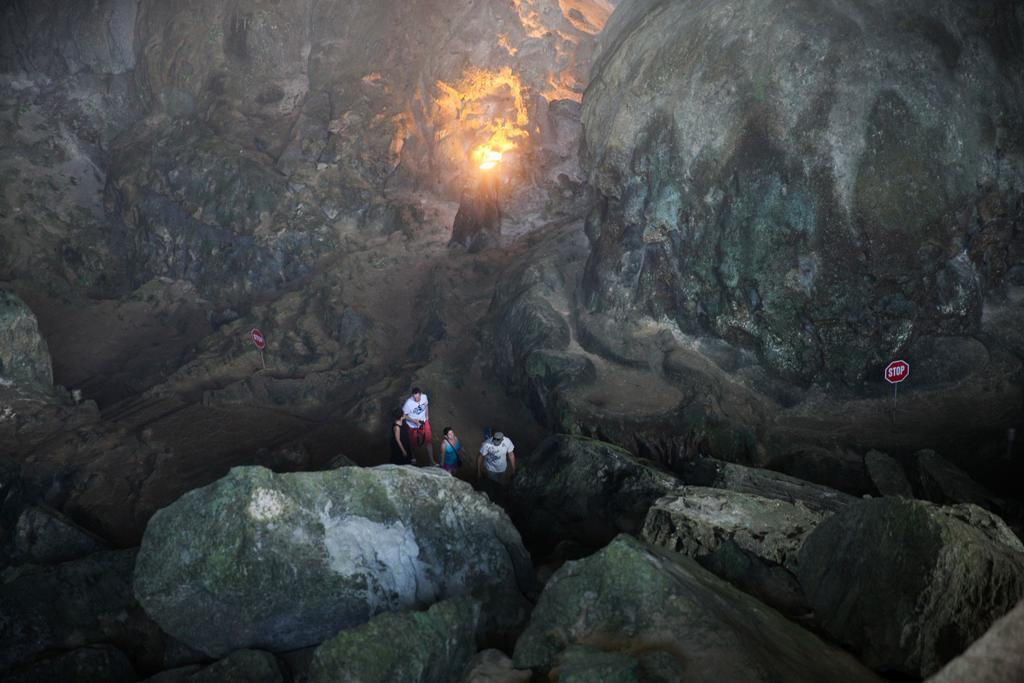  Halong Royal Boutique Cruises