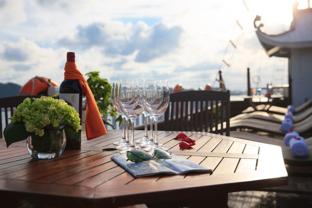 Halong Royal Boutique Cruises 3* Ha Long